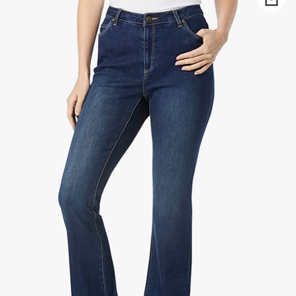 New Levi’s Signature Jeans